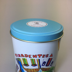 Lata Tiradentes Vermelha 9,9 x 12,2 cm - Tiradentes